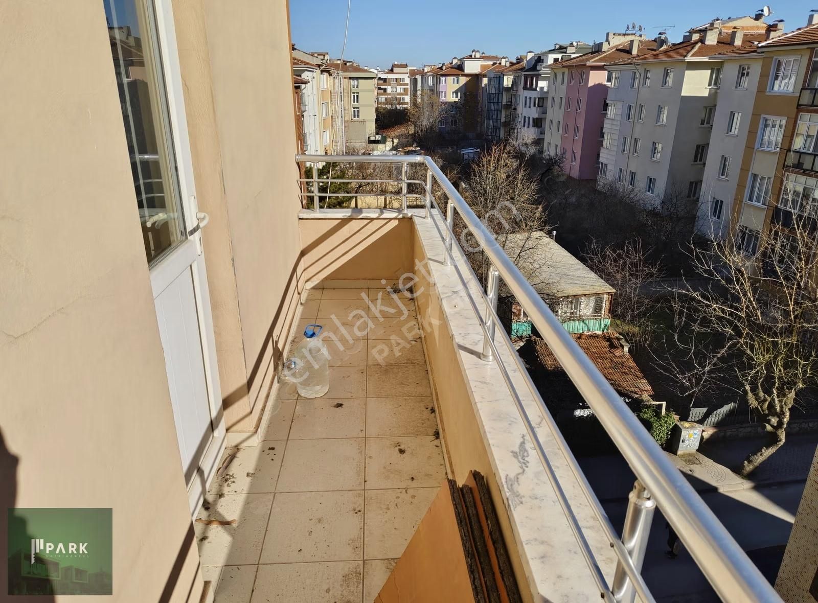 Park Gayrimenkul'den Bahçelievlerde Satılık Balkonlu 1+1 Daire - Görsel 14