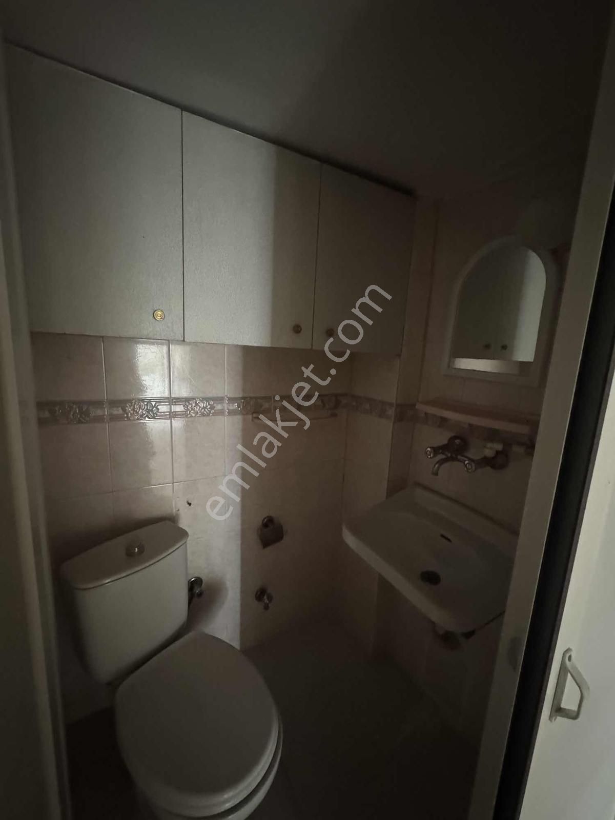 Bayraklı Sevgi Yolunda 3+1 Asansörlü Doğalgazlı Kiralık Daire - Görsel 14