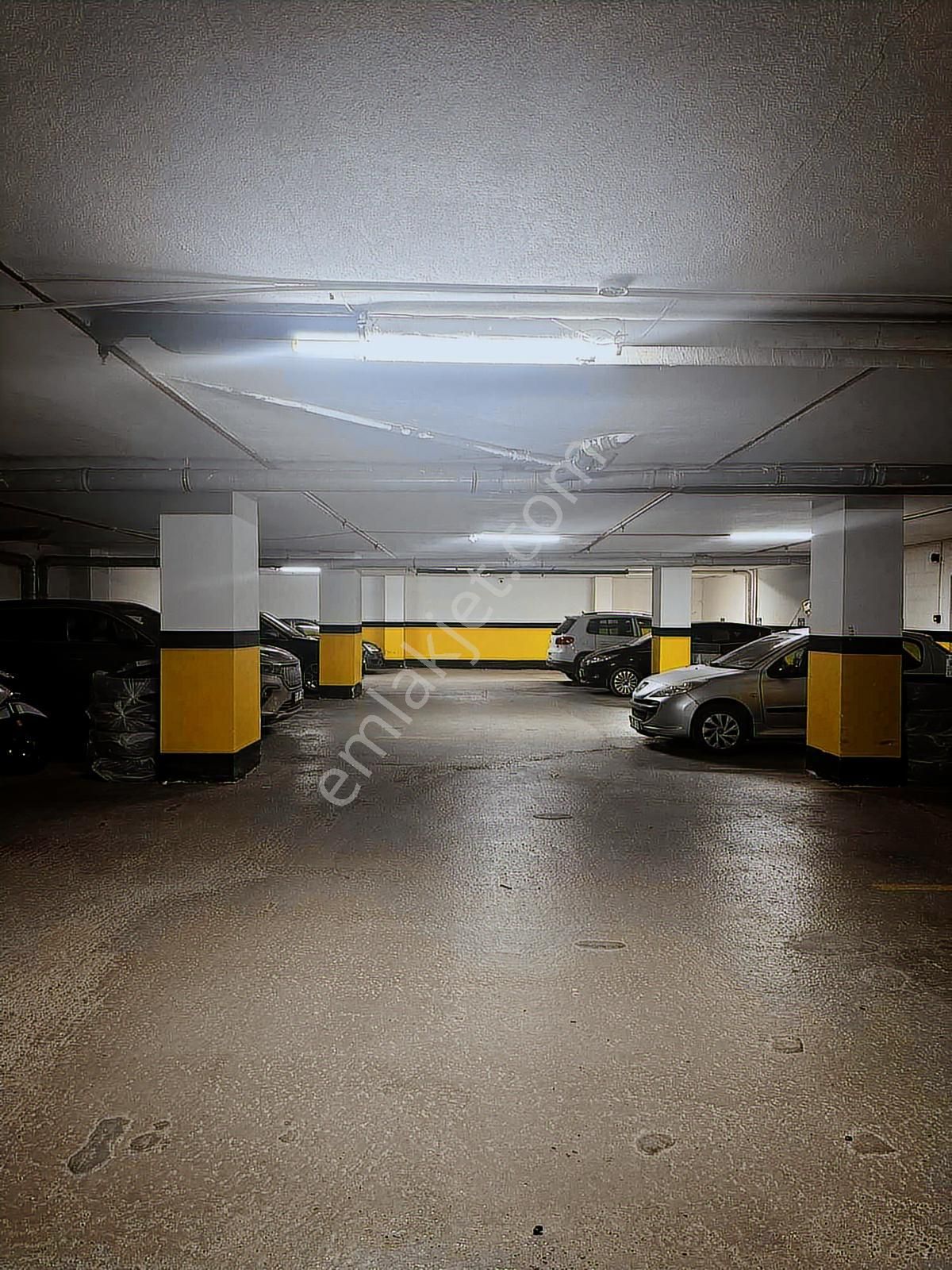 Afyon Özsu Emlak'tan Bulvar Park Evlerinde Satılık 4+1 Daire - Görsel 16