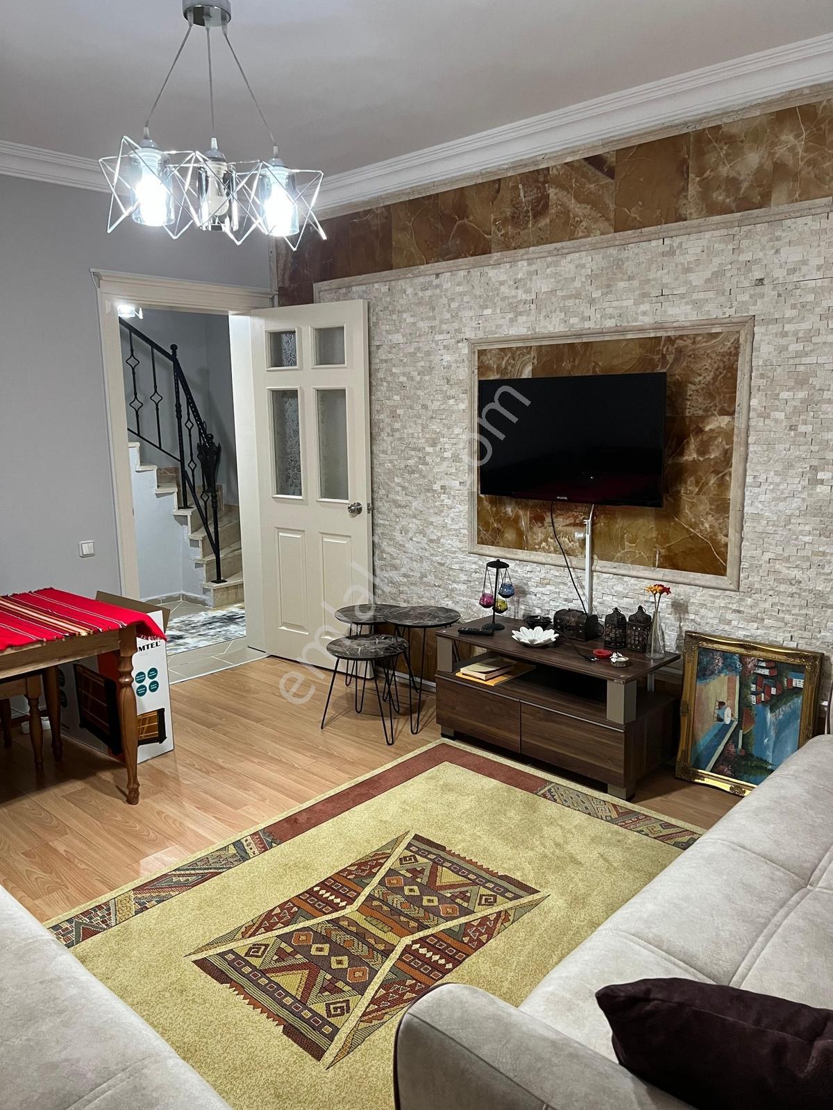 Afyon Özsu Emlak'tan Gazlıgöl'de Bakımlı Satılık Villa - Görsel 13