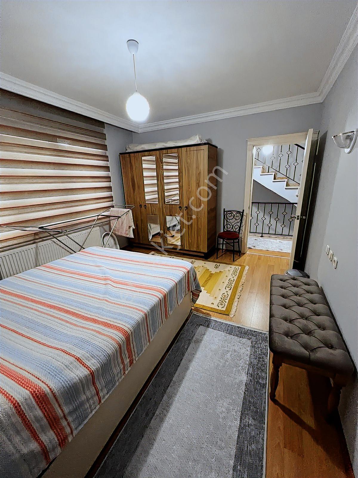 Afyon Özsu Emlak'tan Gazlıgöl'de Bakımlı Satılık Villa - Görsel 14