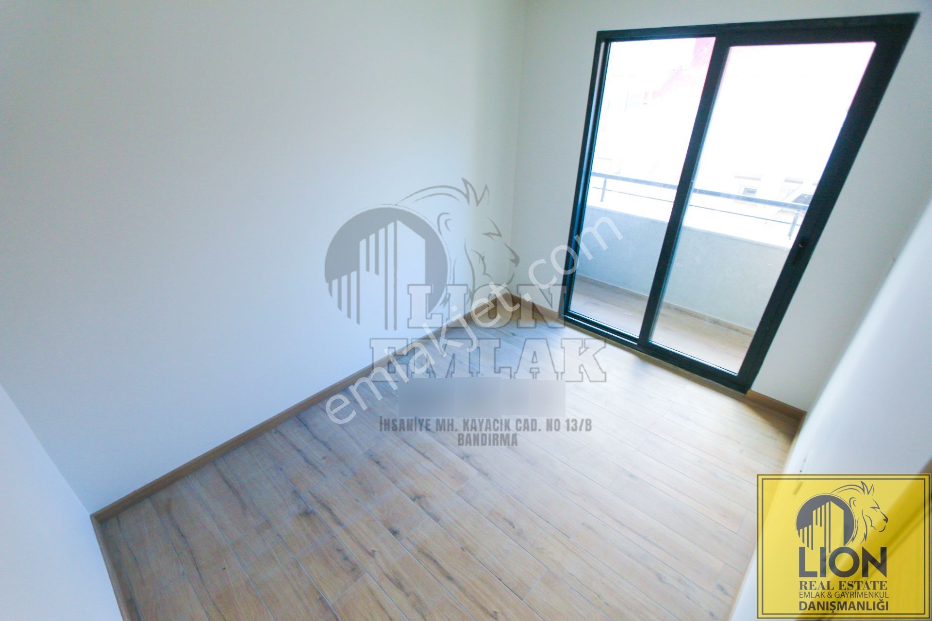 Lıon Emlak'tan Sunullah'ta Balkonlu A Kalite Satılık 1+1 Daire