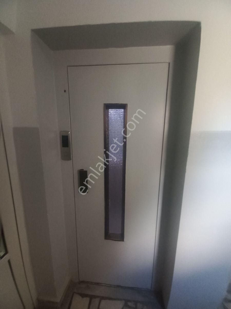 Kiralık Asansörlü Kapalı Otoparklı 2+1 İçi Yenilenmiş Boyalı - Görsel 6