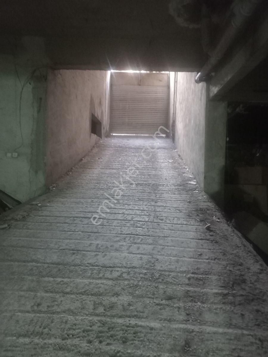 Kiralık Asansörlü Kapalı Otoparklı 2+1 İçi Yenilenmiş Boyalı - Görsel 9