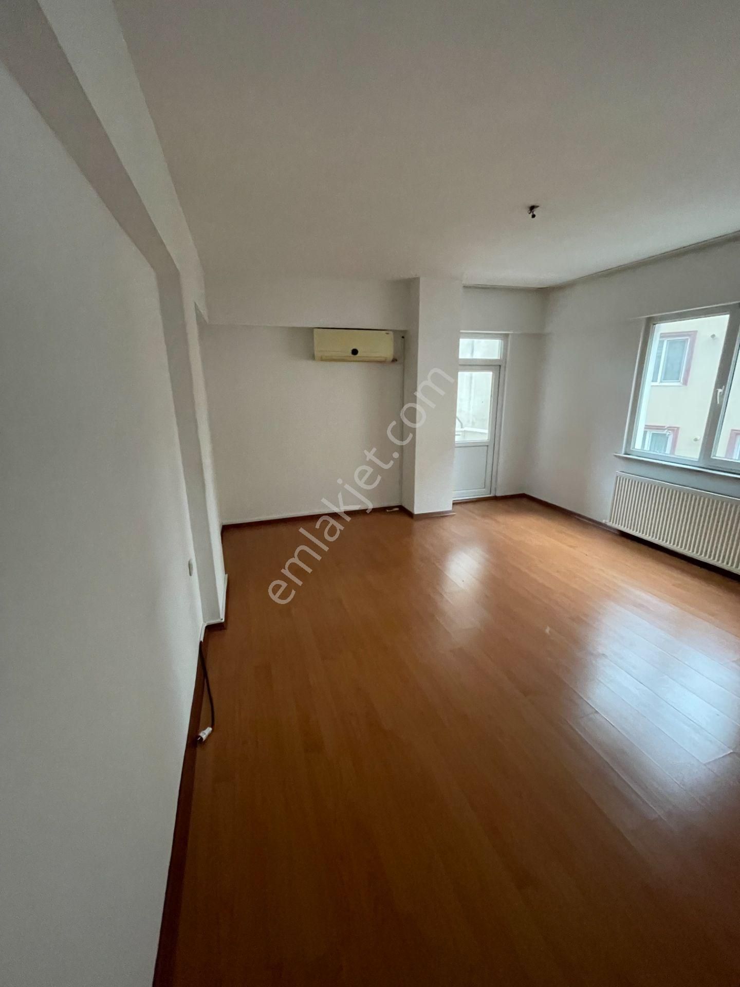 Pendik Çamçeşme De 1+1 Kiralık Daire - Görsel 6