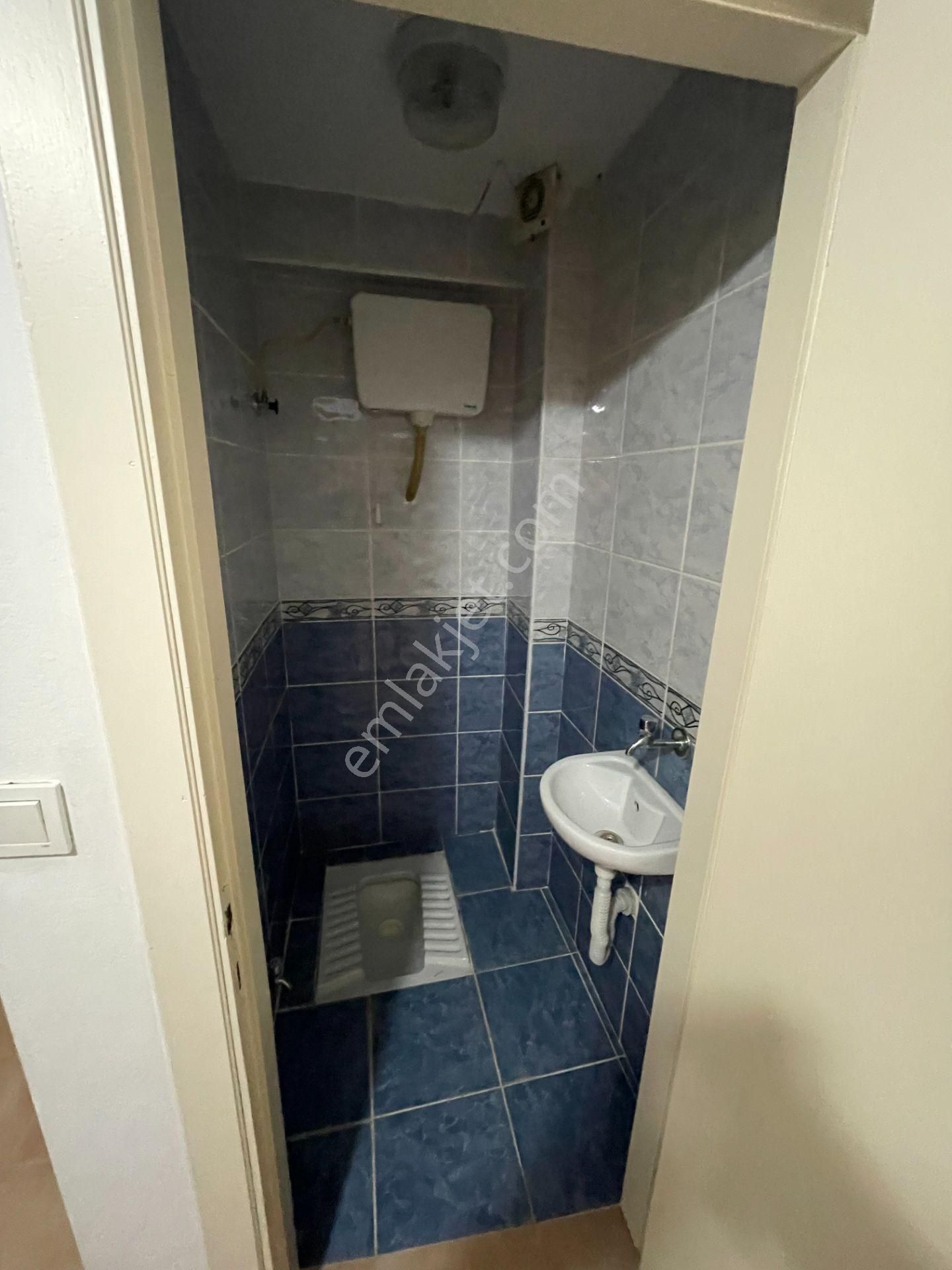 Pendik Çamçeşme De 1+1 Kiralık Daire - Görsel 7