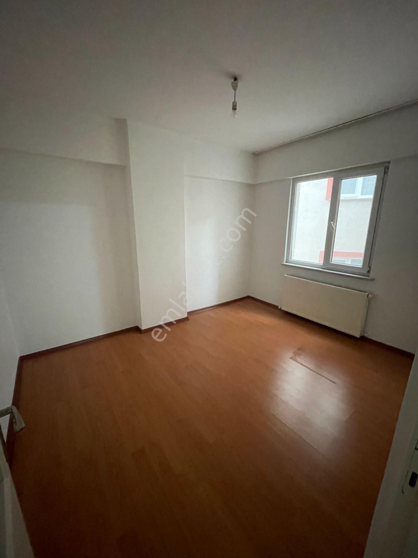 Pendik Çamçeşme De 1+1 Kiralık Daire - Görsel 4