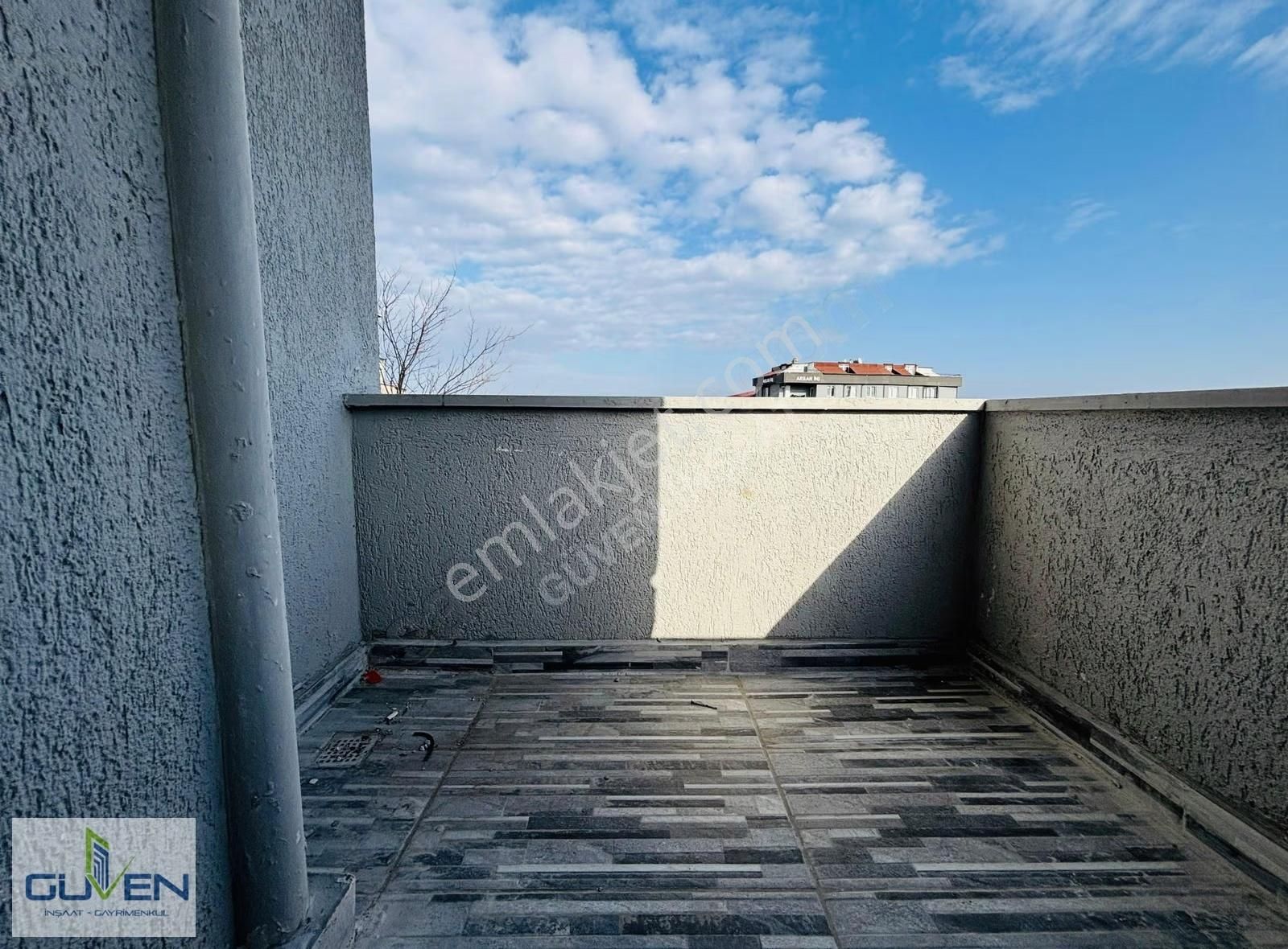 Güven'den Hızlı Tren Projesine Yakın 2.49 Faiz İmkanlı 3+1 Daire - Görsel 17