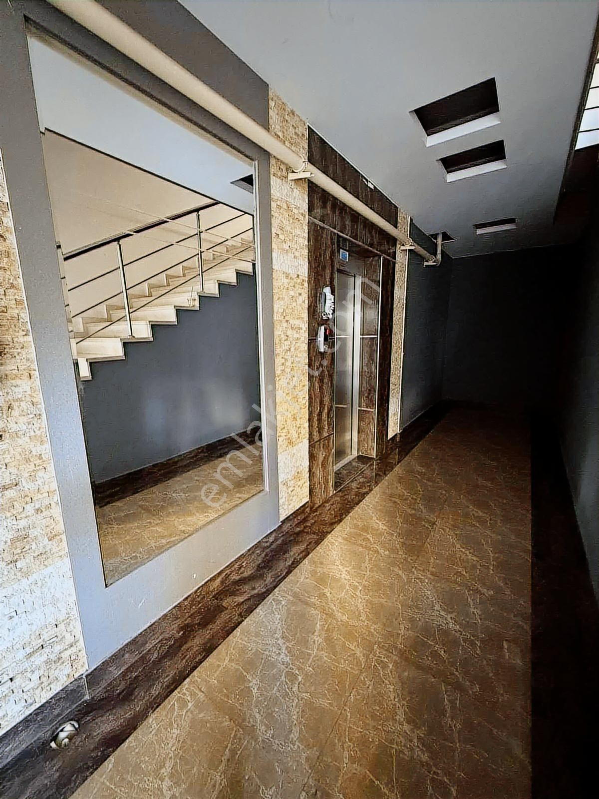 K.evren Bulvar Üzeri Avrupa Hospital Karşısı 245m Teraslı 3+1 D - Görsel 35