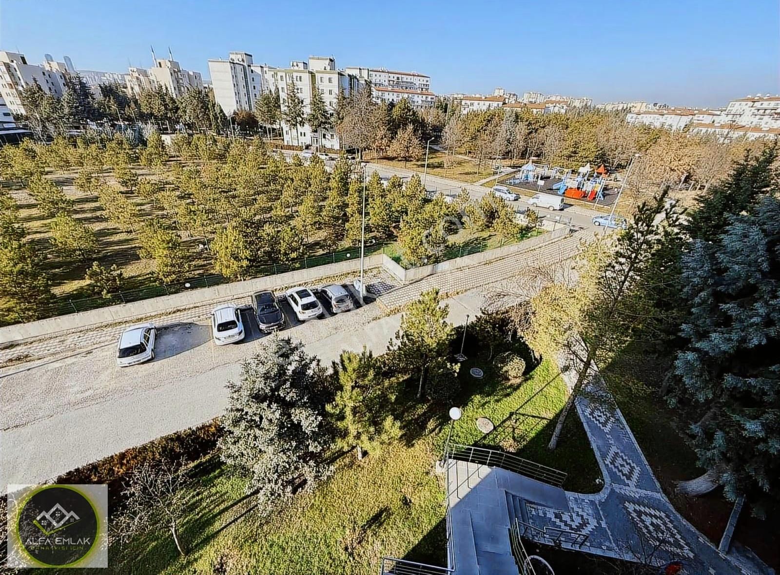 Alfa'dan Tunahan Mh'de Site İçerisinde !! Masrafsız 3+1 Daire !!