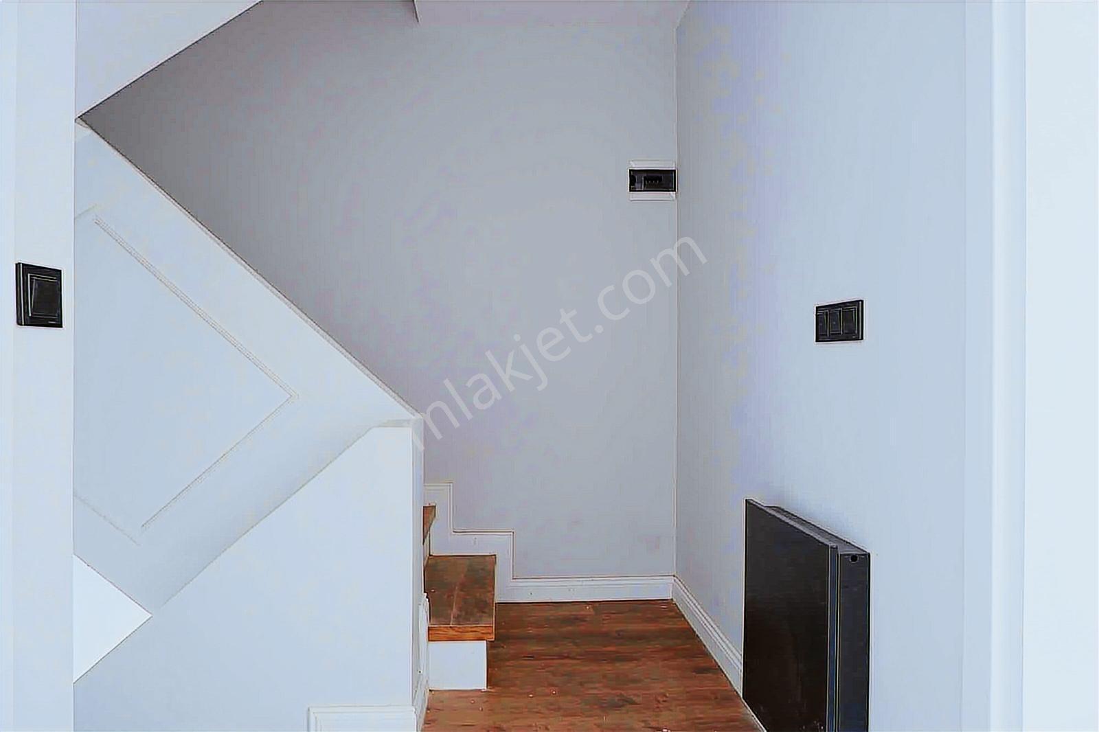 Gemlik Manastırda Sıfır Satılık 3+1 Villa - Görsel 12