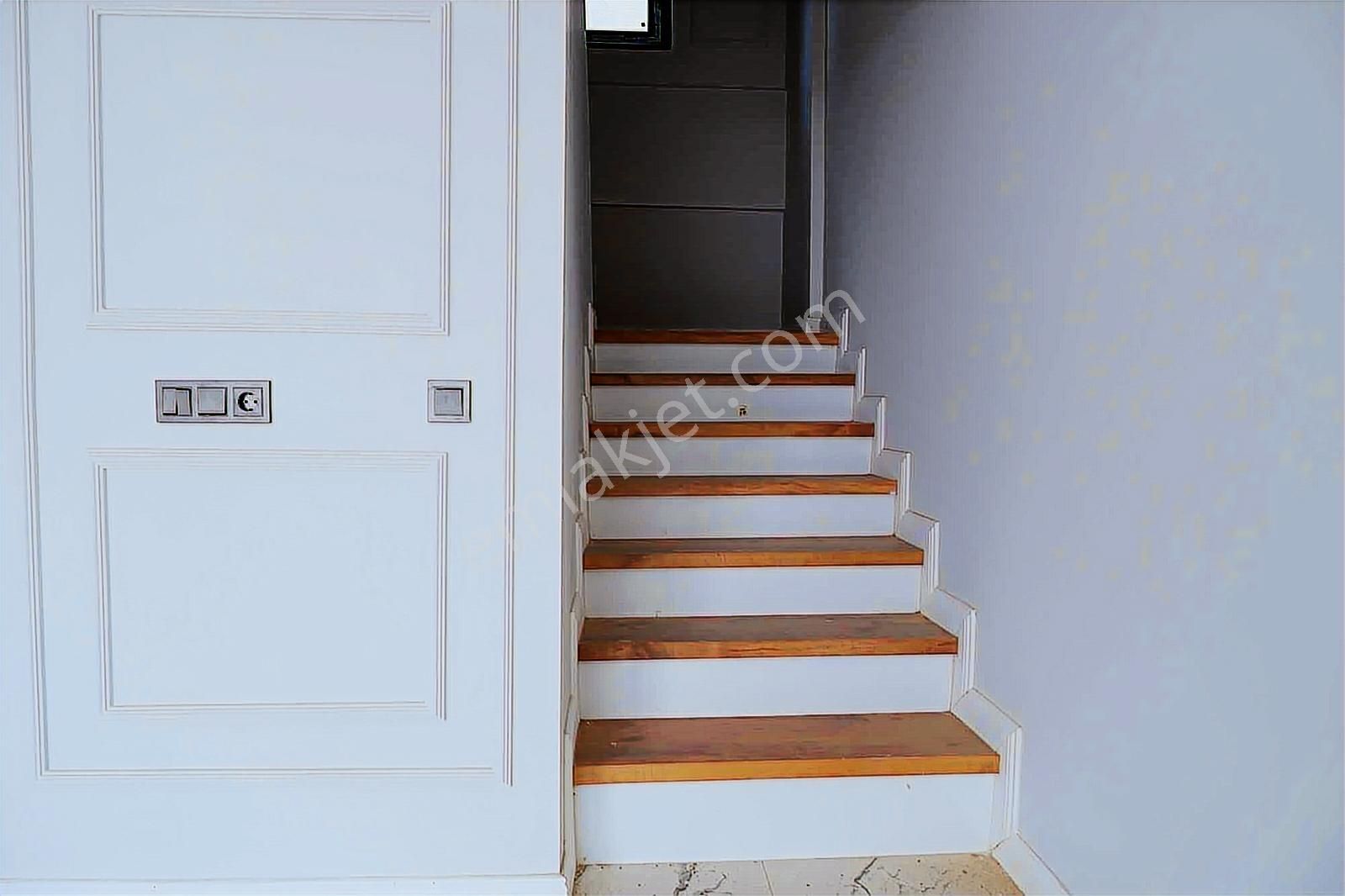 Gemlik Manastırda Sıfır Satılık 3+1 Villa - Görsel 17