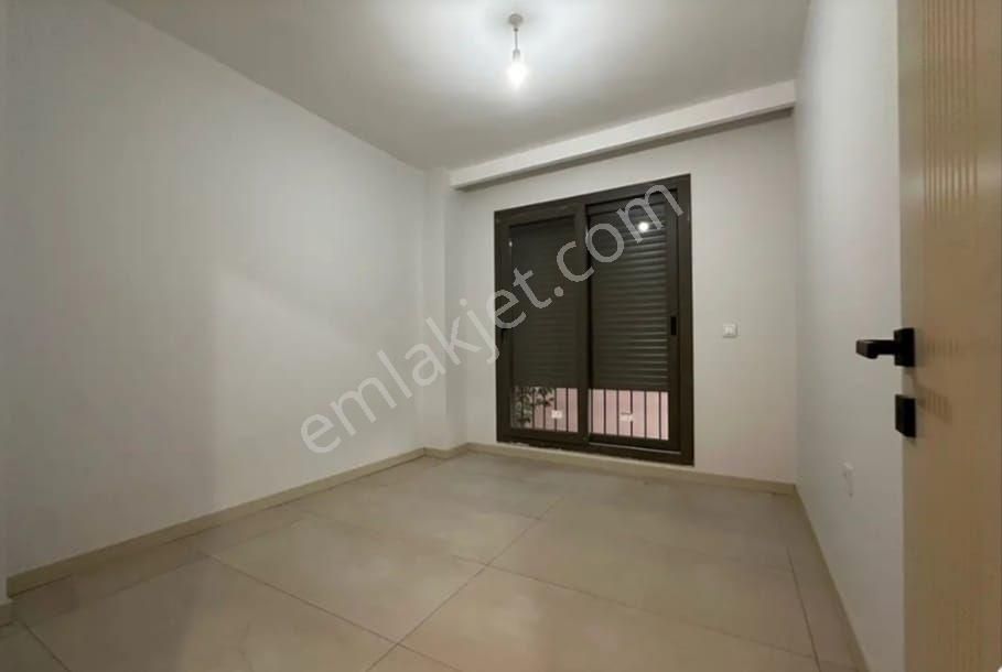 Bornova 1+1 Kiralık Lüks Daire - Görsel 4