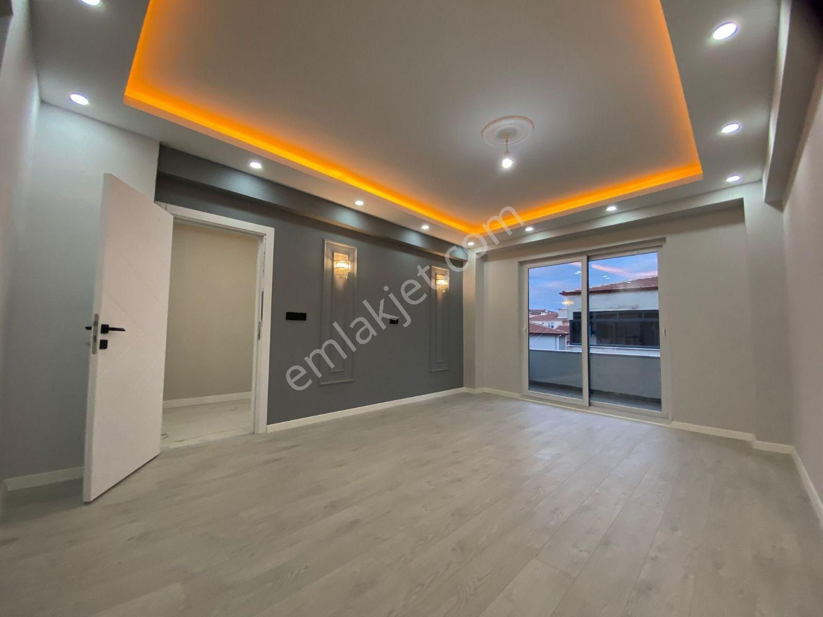 Kapaklı Yıldızkent'de 2+1 Ön Cephe Lüks Daire