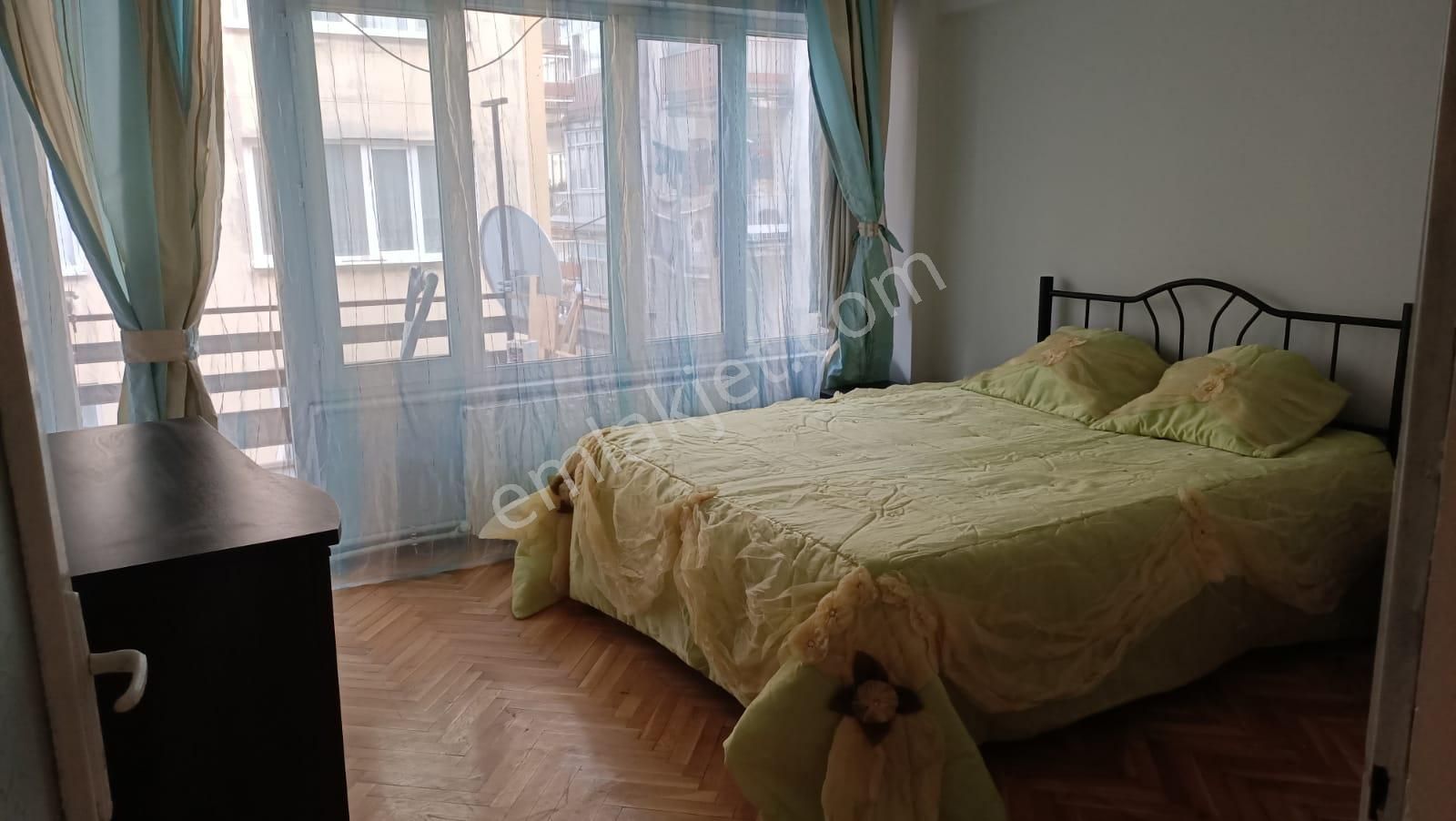 Sahibinden Kültürpark Önü, Ana Cadde Üstü, Acil Eşyalı Satılık Daire - Görsel 4