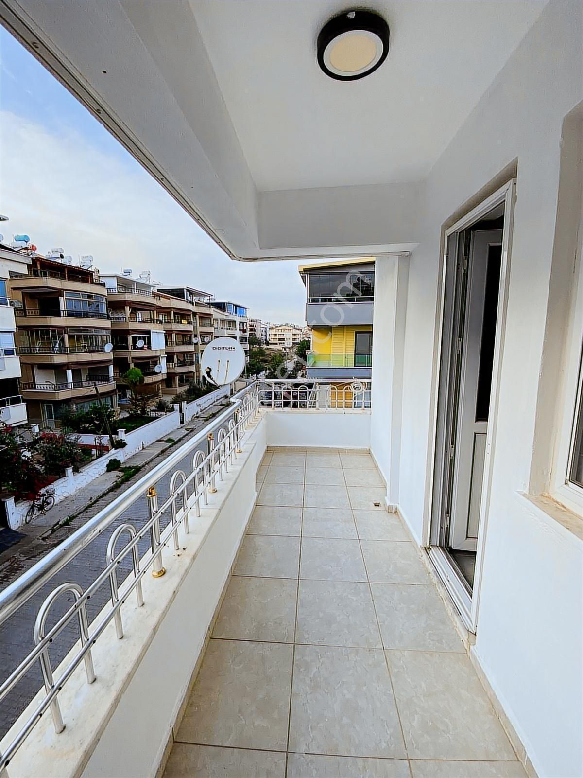 Didim Retürkten Yeni Mahalle De Ara Kat 2+1 Daire