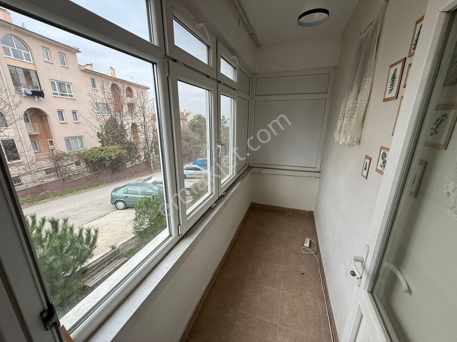 Rıza Acar'dan İnönü Mahallesi Hacettepeliler Sit Ara Kat Kiralık - Görsel 31