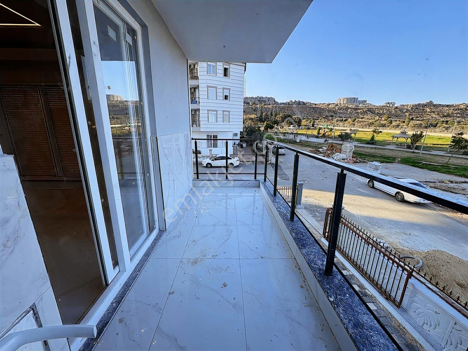 Kütükçü'de Sıfır Lüks 2+1 Ara Katta Yerden Isıtmalı Tek Yetki - Görsel 7