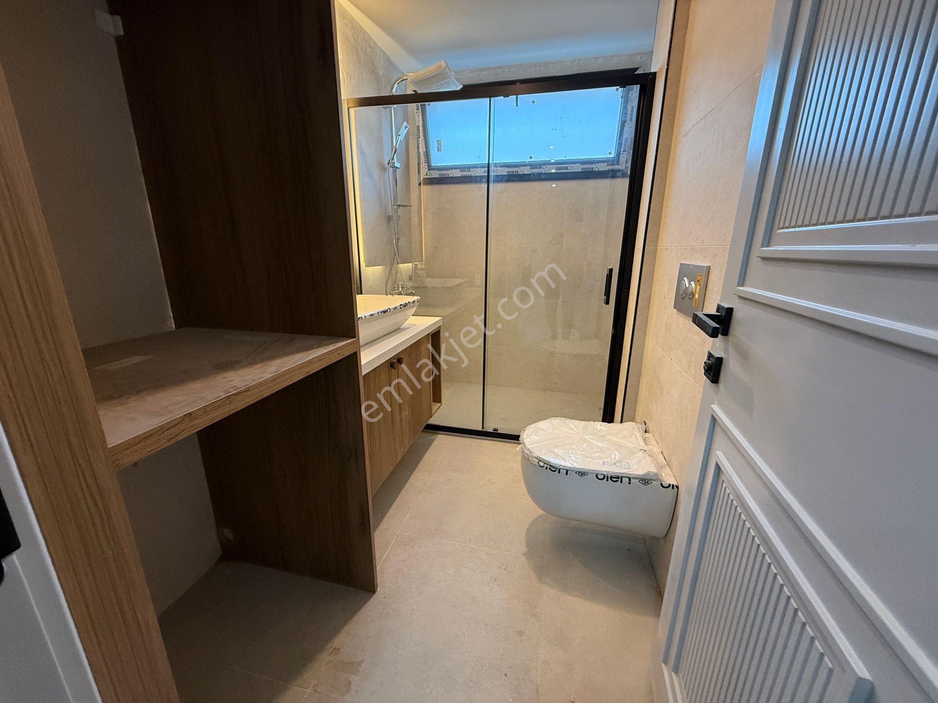 Kuşadası Karaovada Hamam Saunalı Özel Havuzlu Sıfır Villa - Görsel 12