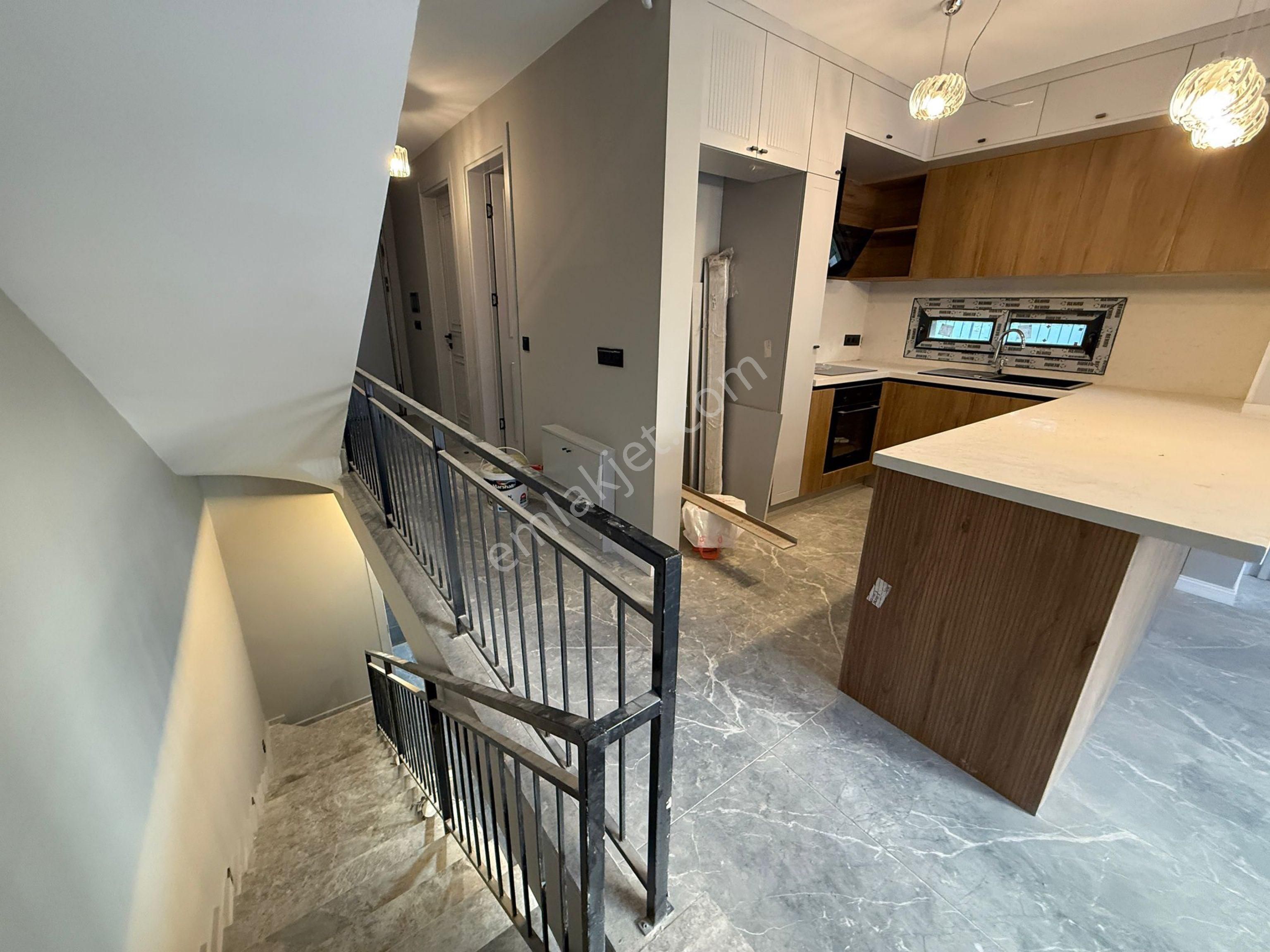 Kuşadası Karaovada Hamam Saunalı Özel Havuzlu Sıfır Villa - Görsel 14