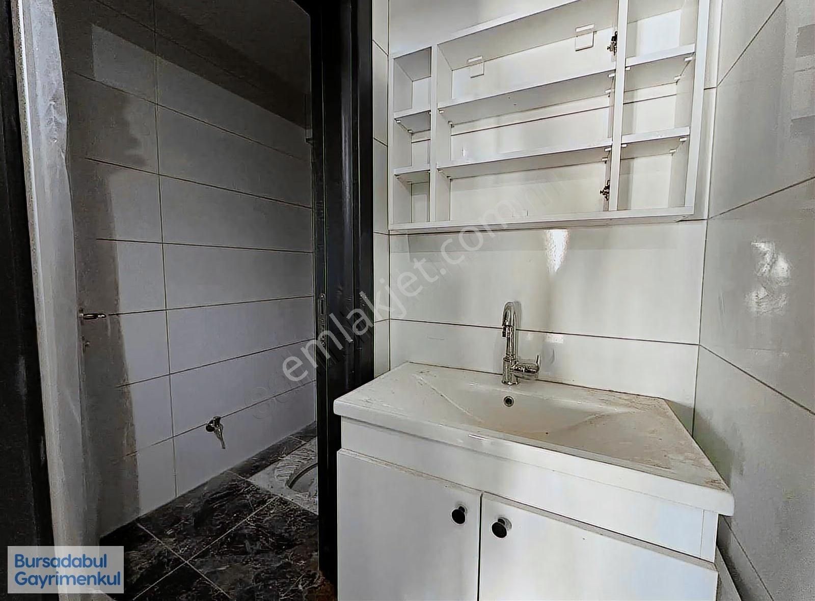 Bursadabul'dan Hamidiye Mah. Cadde Üzeri Arakat Köşe 172m2 Daire - Görsel 5