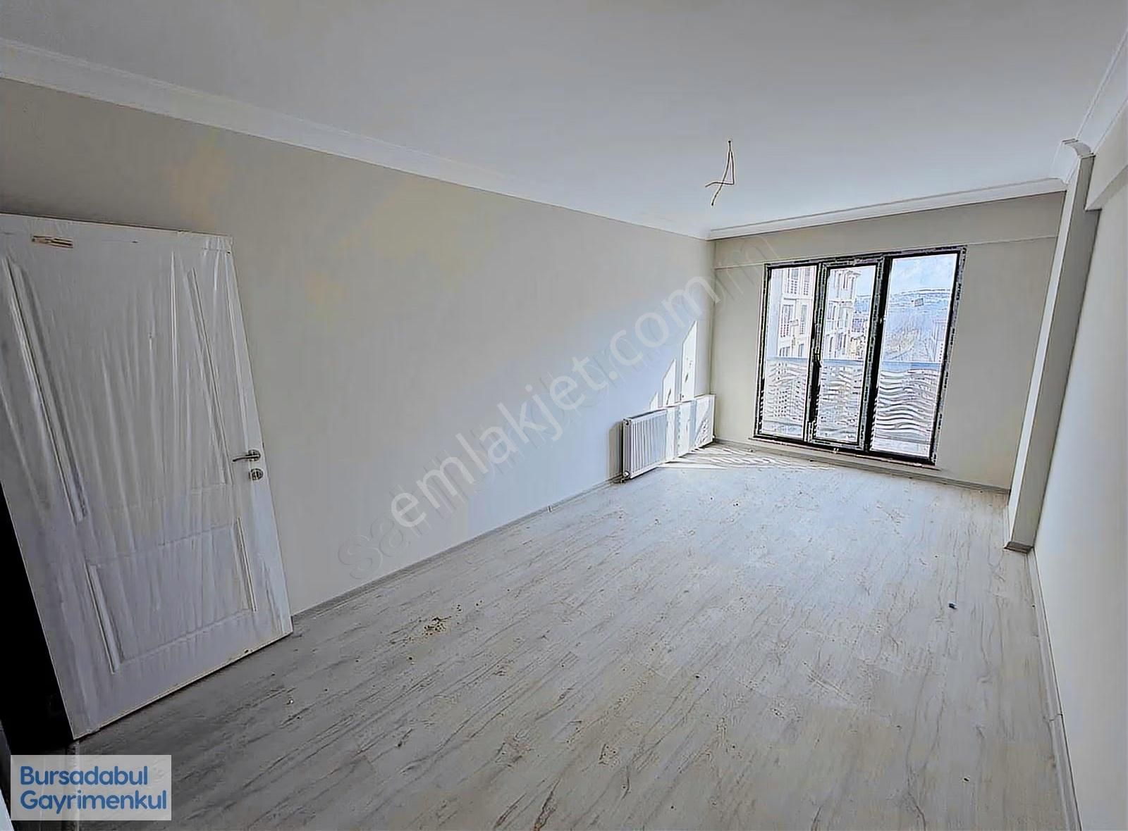 Bursadabul'dan Hamidiye Mah. Cadde Üzeri Arakat Köşe 172m2 Daire - Görsel 13