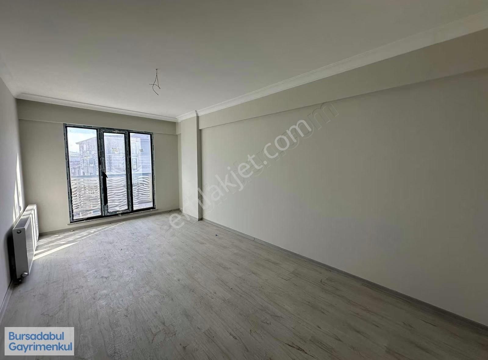 Bursadabul'dan Hamidiye Mah. Cadde Üzeri Arakat Köşe 172m2 Daire - Görsel 4