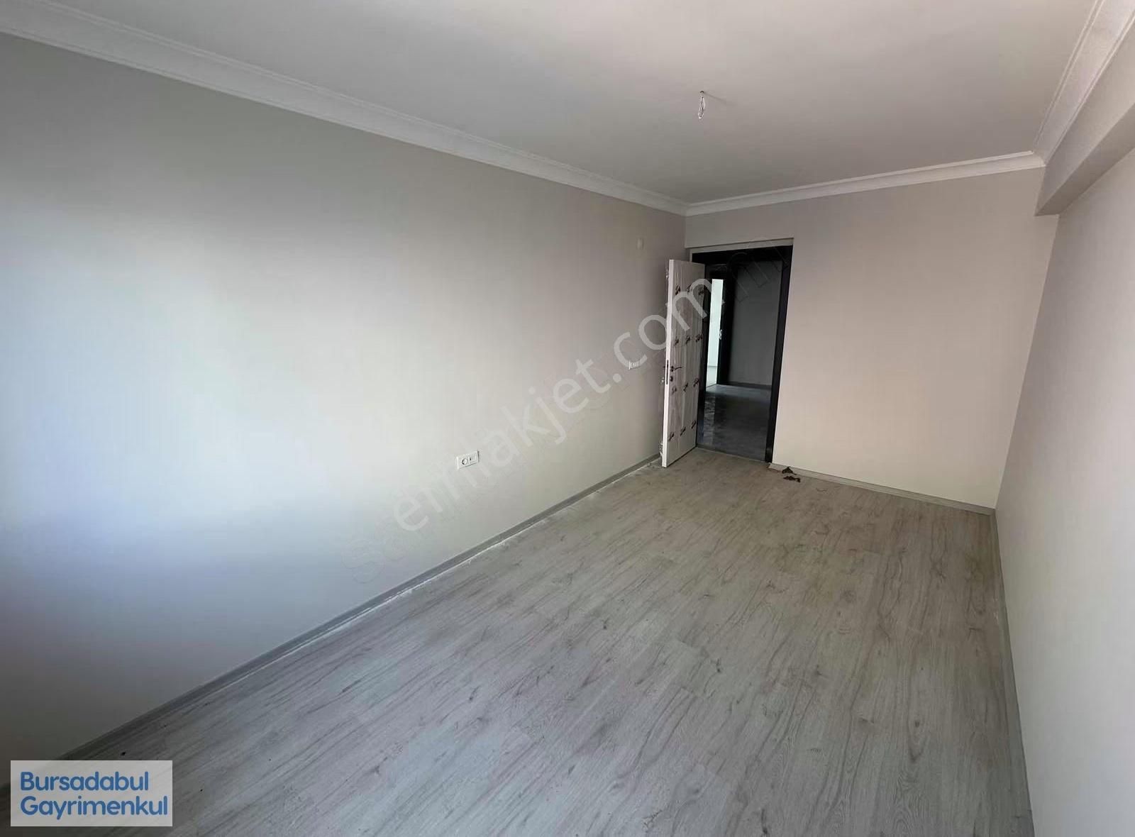 Bursadabul'dan Hamidiye Mah. Cadde Üzeri Arakat Köşe 172m2 Daire - Görsel 8