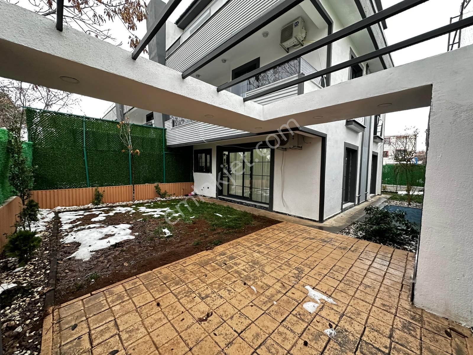 Daire Fiyatına Acil Satılık 4.5+1 Triplex Villa - Görsel 35