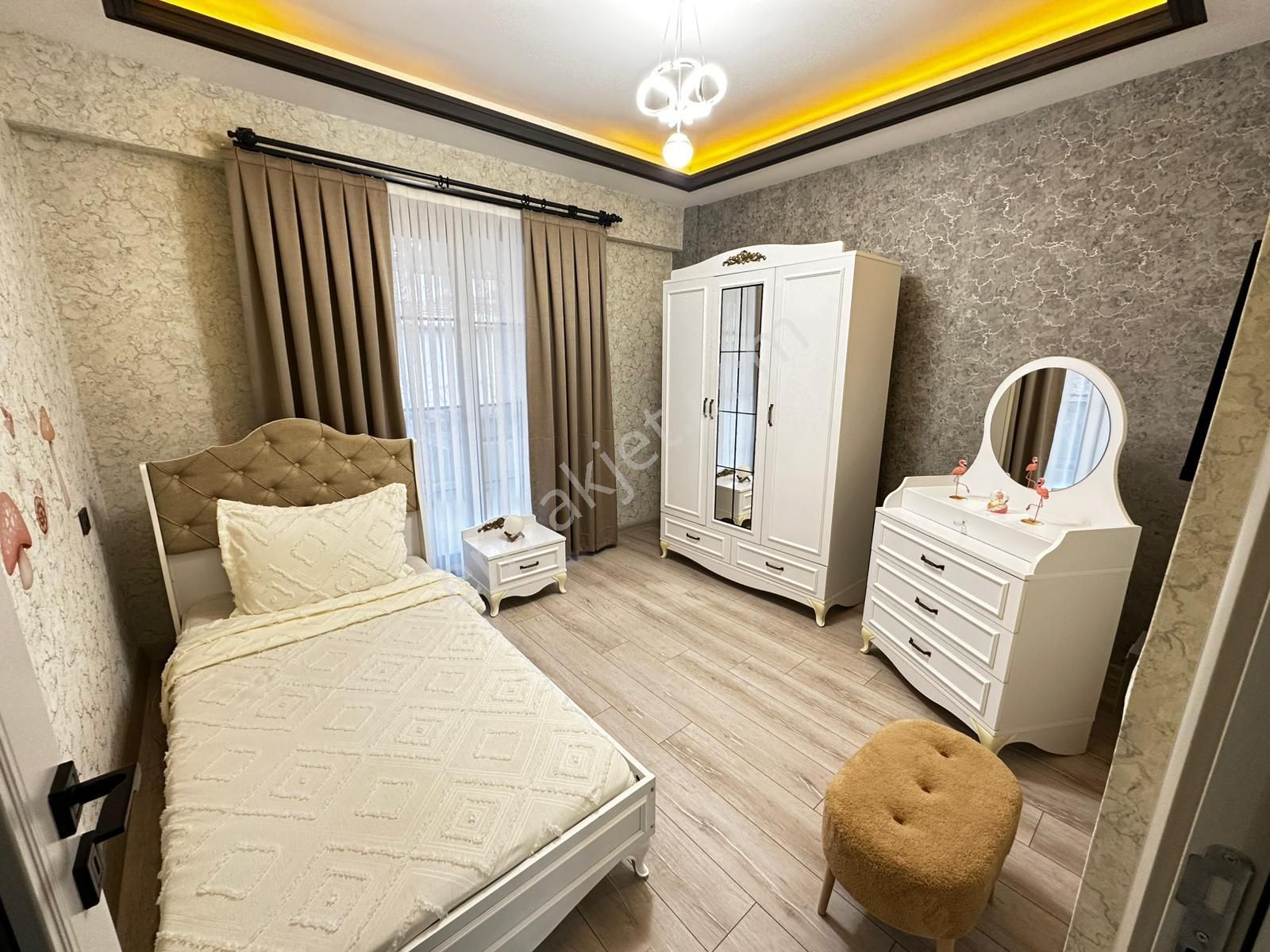 Daire Fiyatına Acil Satılık 4.5+1 Triplex Villa - Görsel 12