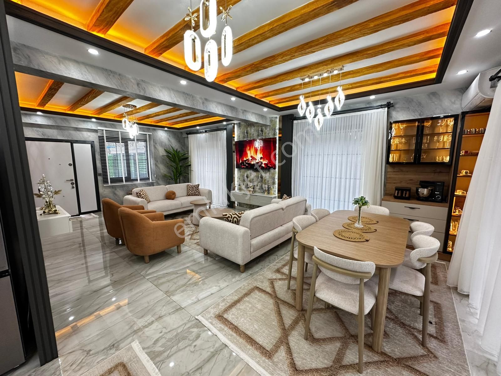 Daire Fiyatına Acil Satılık 4.5+1 Triplex Villa - Görsel 2