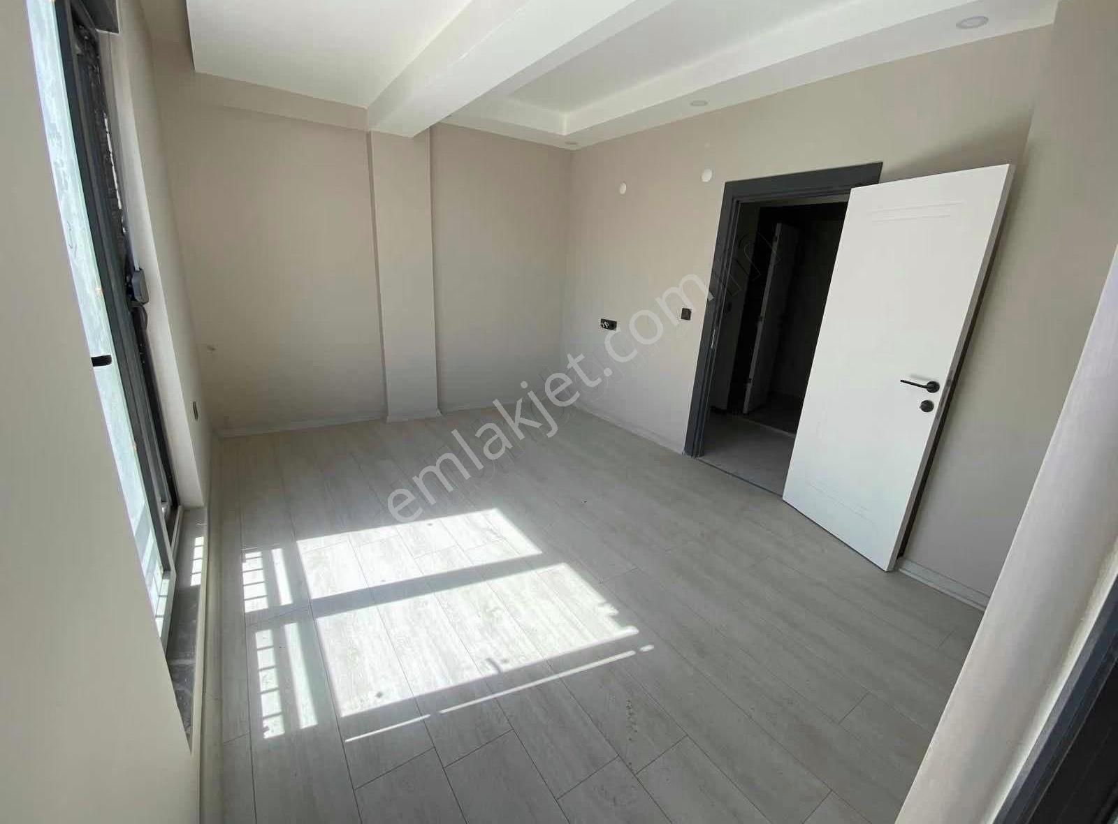 V. Aydoğmuş Mah Havuzlu Ara Kat Sıfır 2+1 - Görsel 21