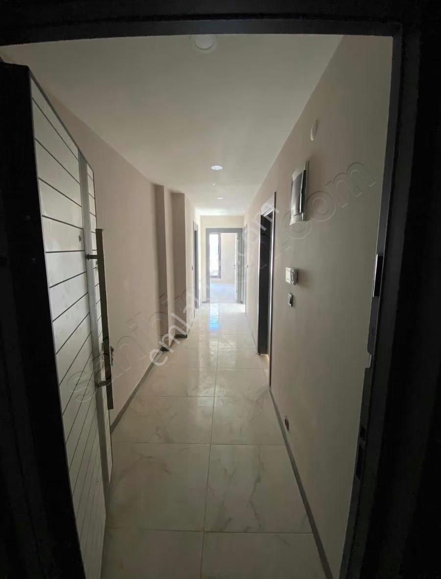 V. Aydoğmuş Mah Havuzlu Ara Kat Sıfır 2+1 - Görsel 4