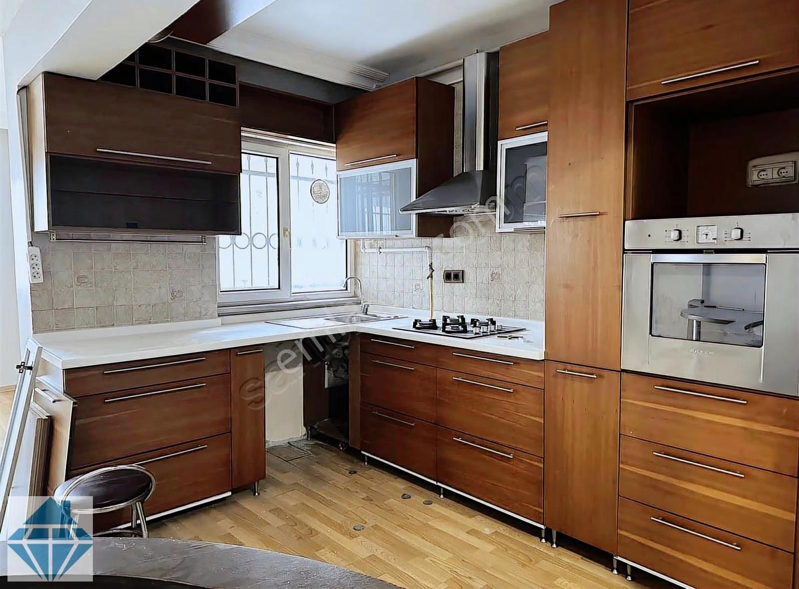 Kadıköy Birlik Evleri Sitesinde 4 + 2 Bahçe Katı Ters Dubleks - Görsel 22