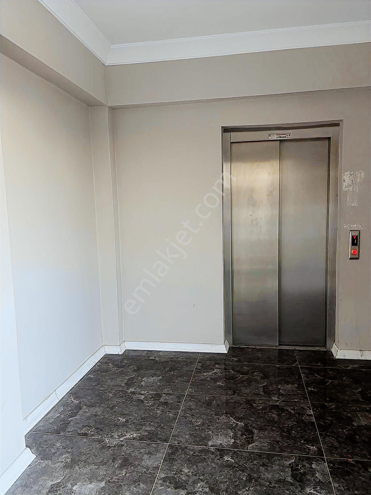 Güngör Emlaktan Florida Eşyalı Satılık 1+1 Satılık Daire - Görsel 6