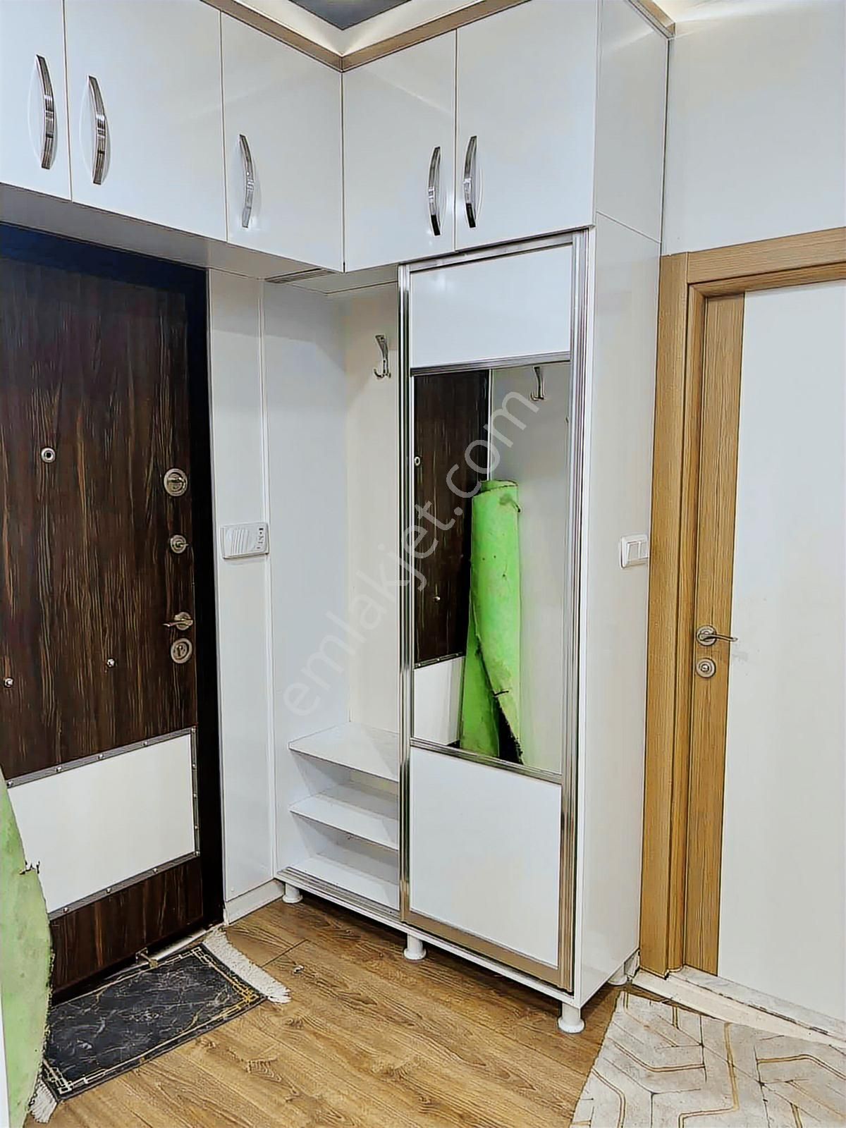 Güngör Emlaktan Eşyalı 1+1 Dairemiz Satılıktır - Görsel 12