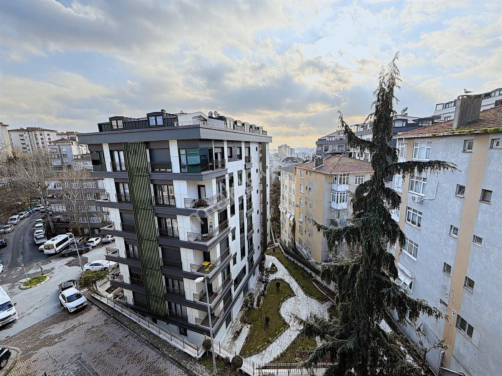 Beşiktaş Dikilitaş Yeni Binada Deniz Manzaralı Satılık 4+2 Daire