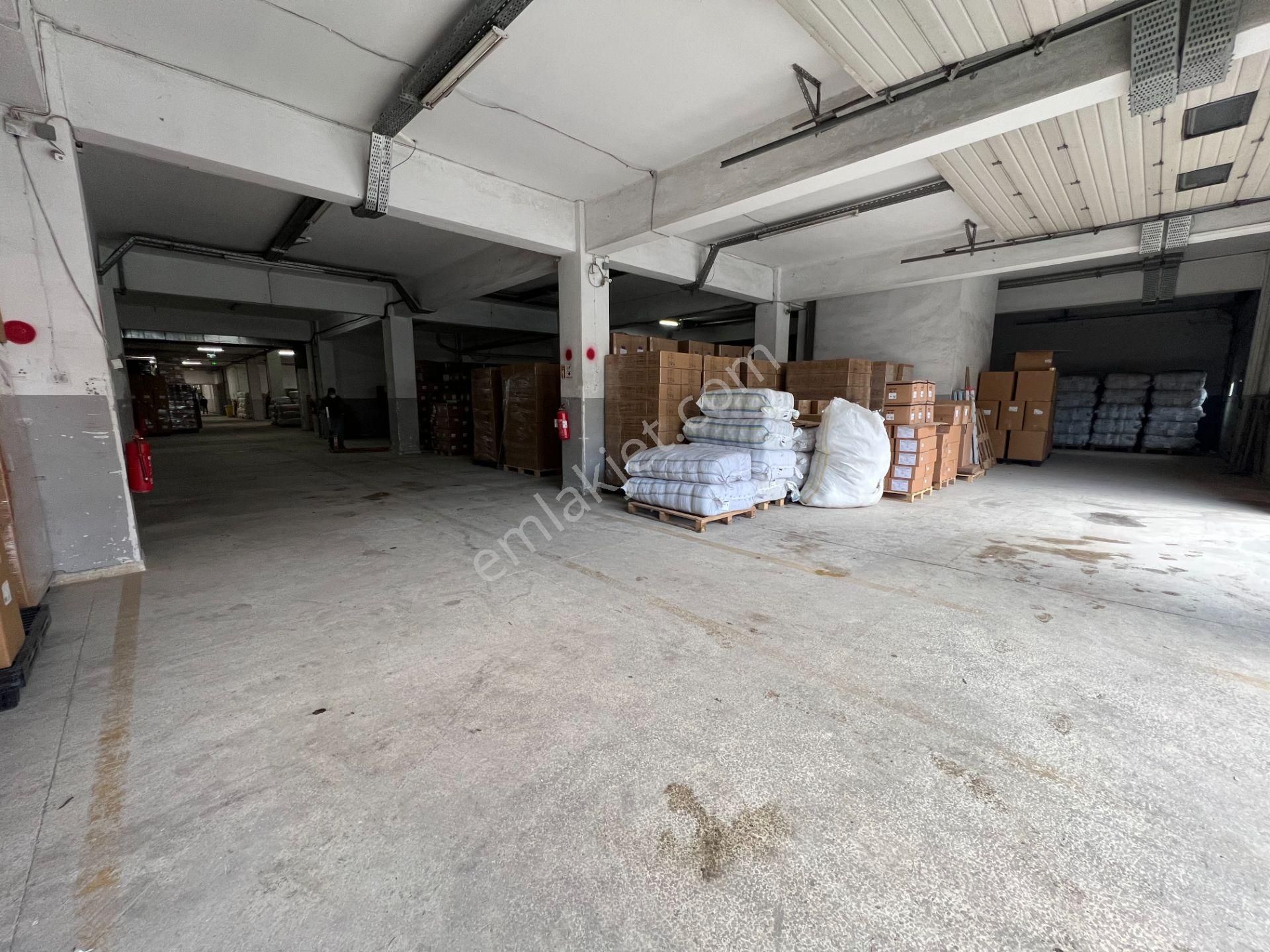 Başakşehir İkitelli Osb De 6.000m2 H:4 Rampalı Kiralık Depo