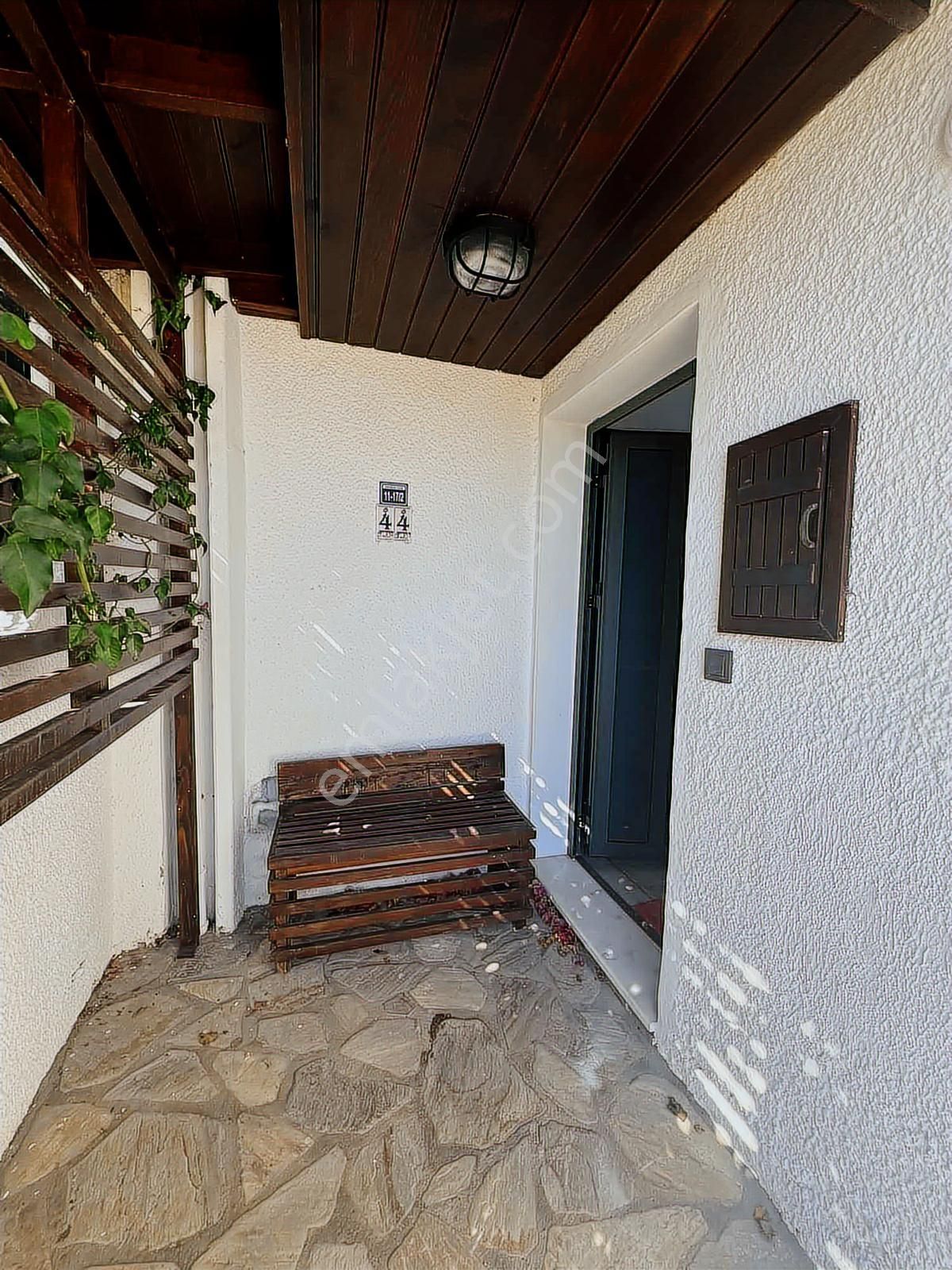 Akyarlar Karaincir Sitesi Deniz Manzaralı Satılık Villa - Görsel 12