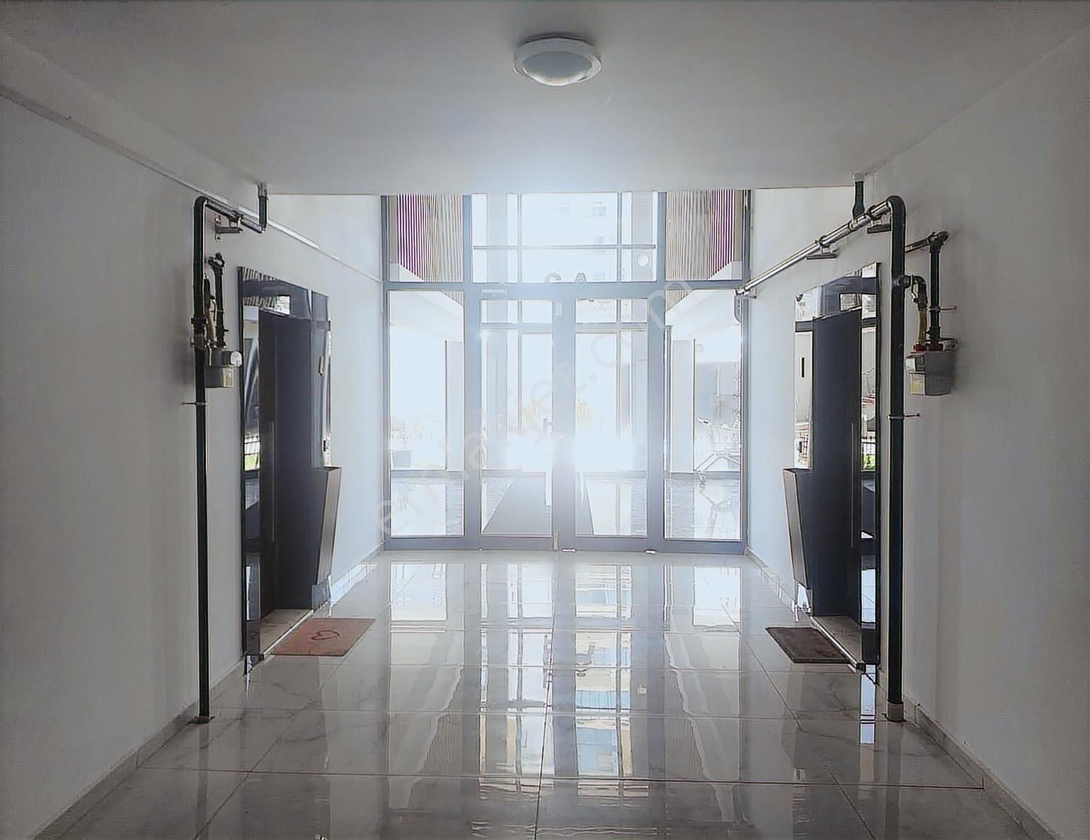 Zümrütevler Sitesinde Geniş 2+1 Kiralık Daire - Görsel 30