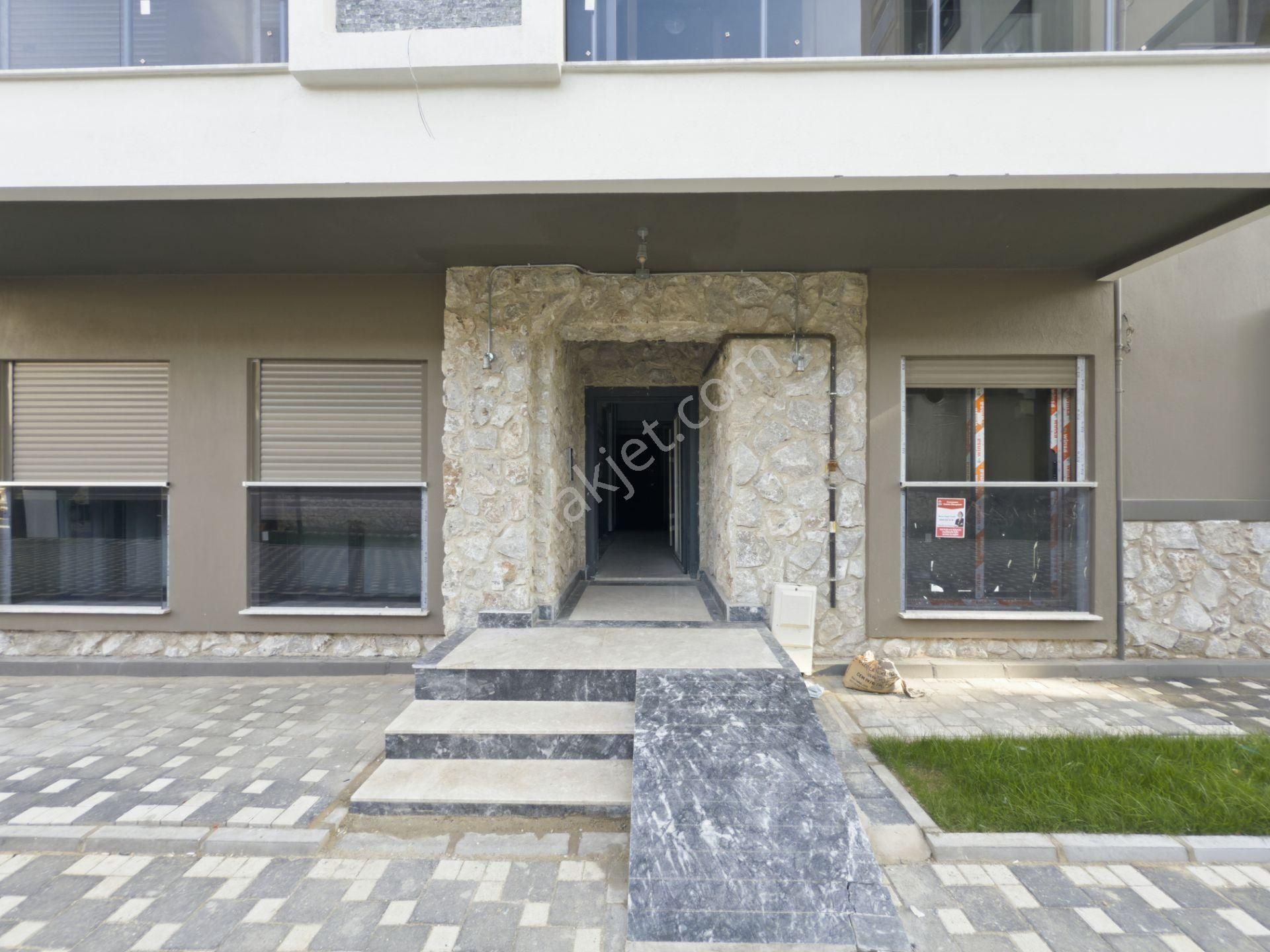 Çiğli Ataşehir Merkezde Havuzlu Sitede 2+1 Satılık Sıfır Daire - Görsel 13