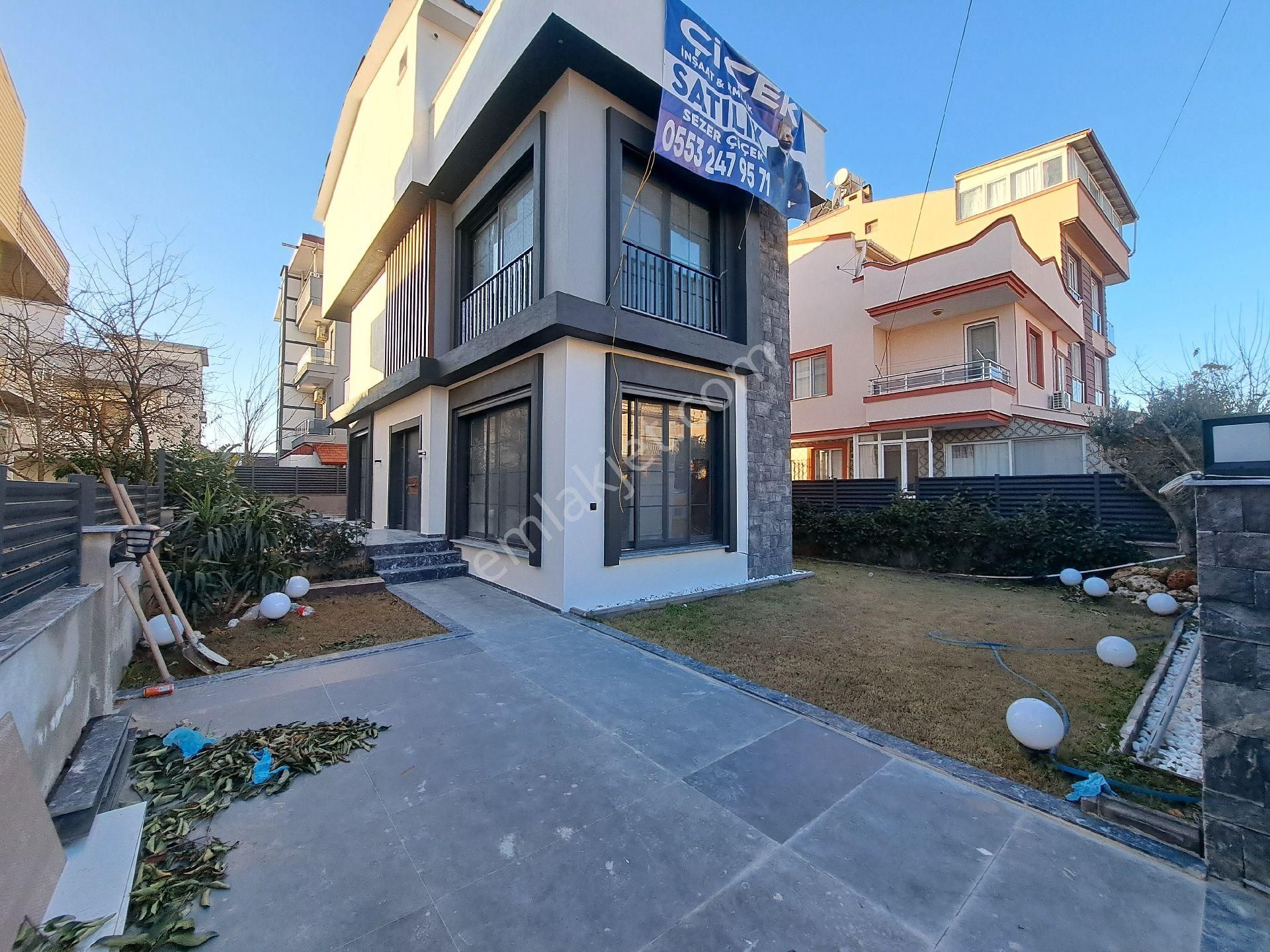İzmir Menderes Gümüldür De Satılık 3+1 Havuzlu Tekli Villa