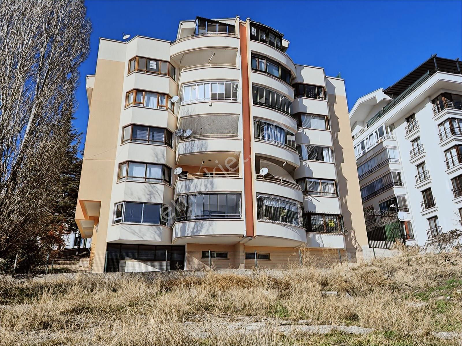 Ank Kırkkonaklar 382 Sok. Yüksek Giriş Manzaralı Kiralı 3+1 Dair