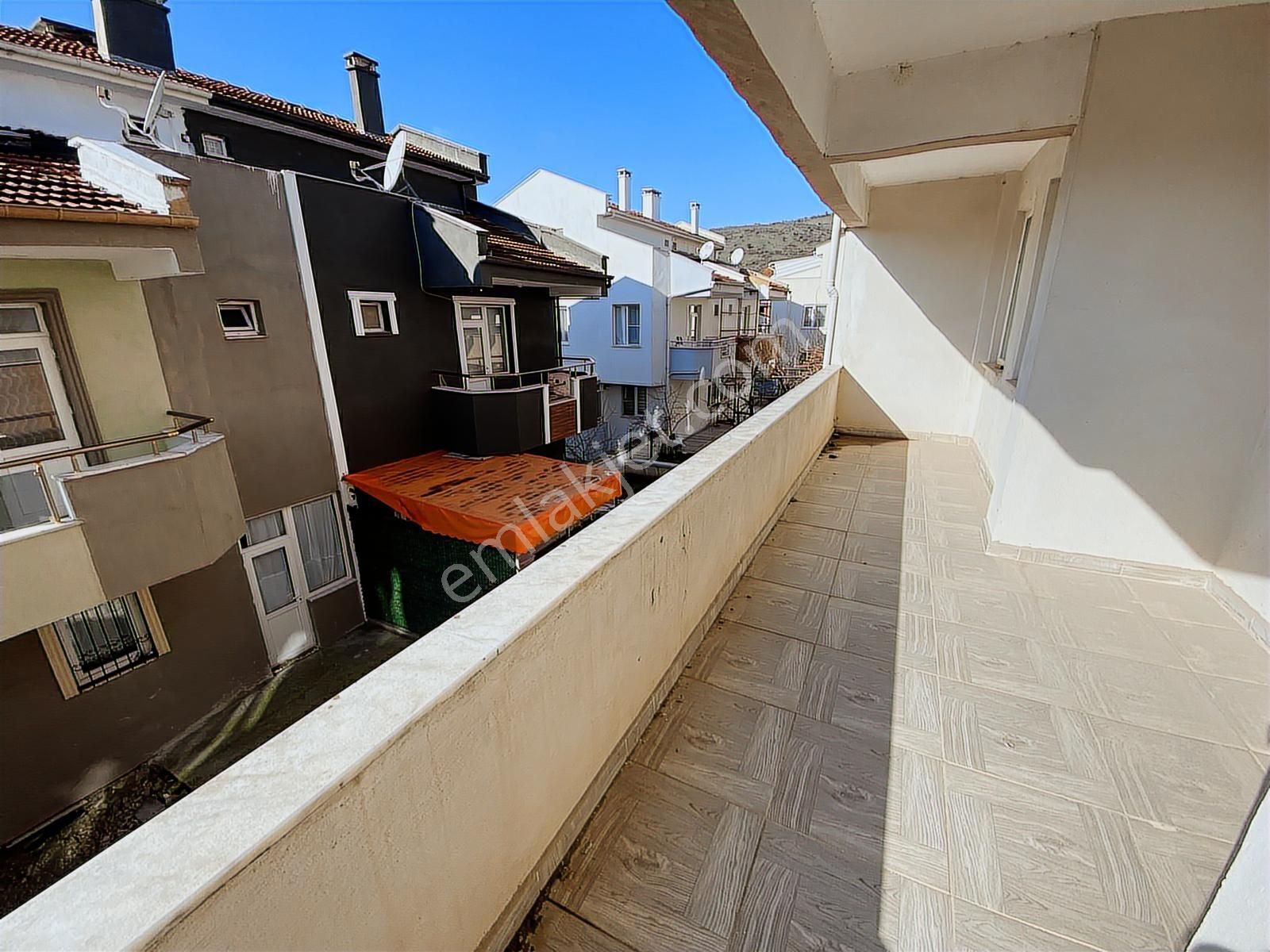 Zenith Real Estate'ten Satılık Kuvai Milliyede Tripleks Villa - Görsel 11