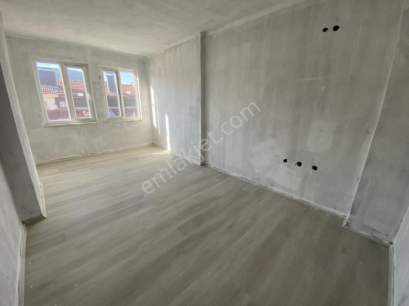 Zenith Real Estate'ten Satılık Kuvai Milliyede Tripleks Villa - Görsel 2