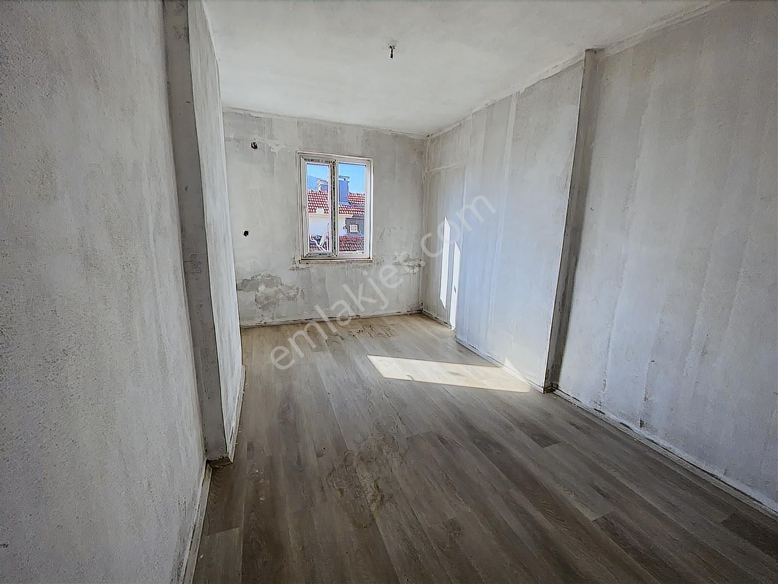 Zenith Real Estate'ten Satılık Kuvai Milliyede Tripleks Villa - Görsel 13