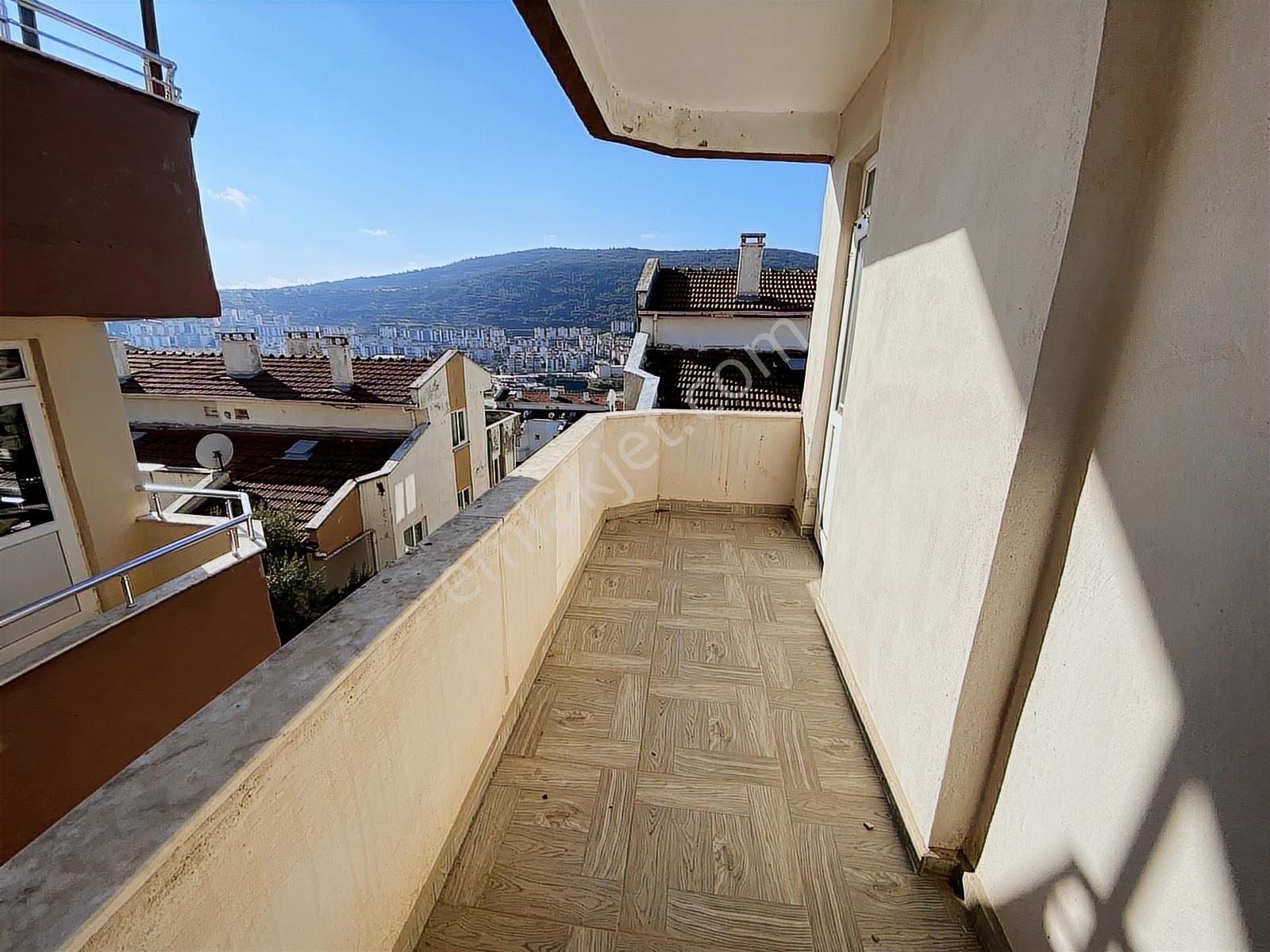 Zenith Real Estate'ten Satılık Kuvai Milliyede Tripleks Villa - Görsel 29