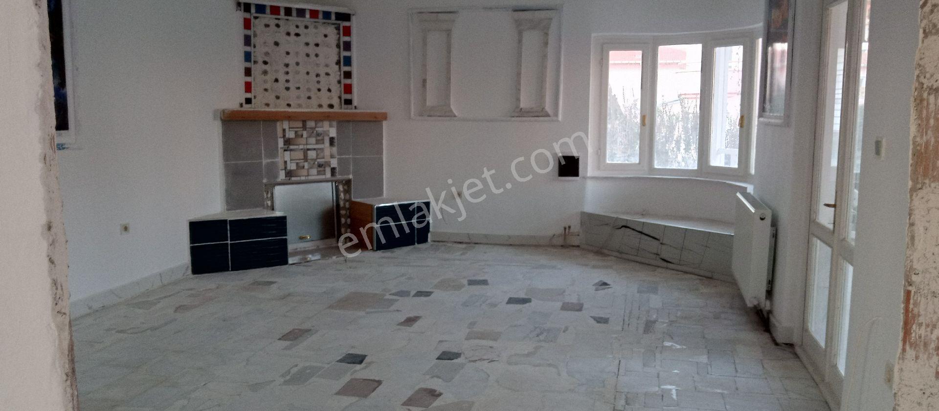 Maliköyde Satılık Villa Cadde Yakını - Görsel 10
