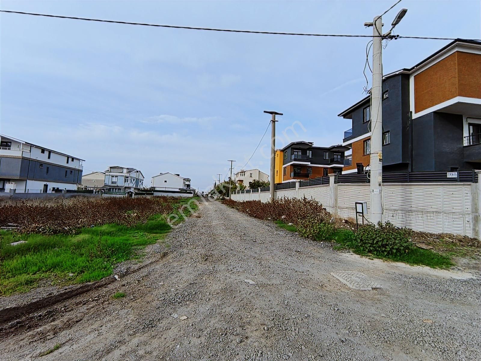 Havuzlu Kendine Ait Bahçeli 1+1 Site İçi Yazlık Daire 50 M2 - Görsel 2