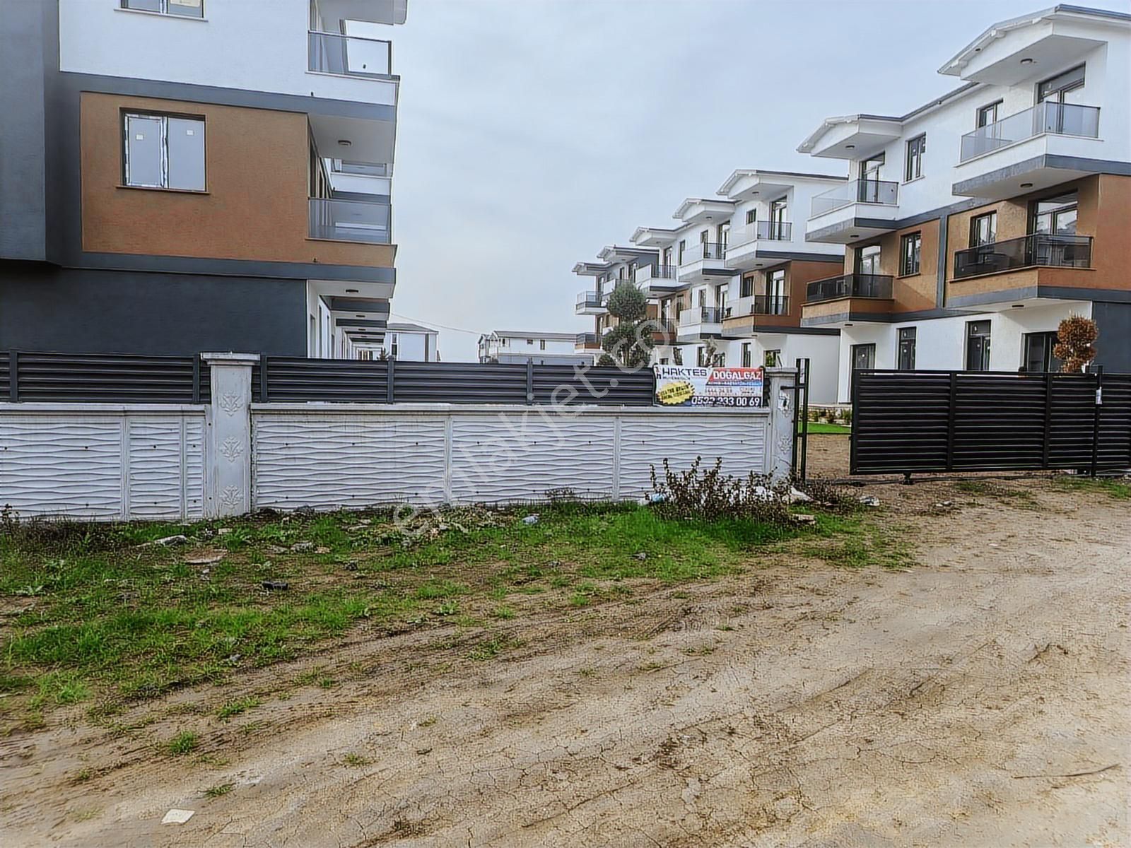 Havuzlu Kendine Ait Bahçeli 1+1 Site İçi Yazlık Daire 50 M2 - Görsel 12